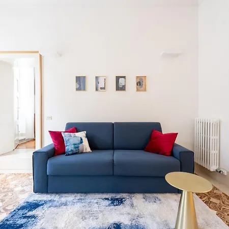 Corso Cavour Luxury * Верона