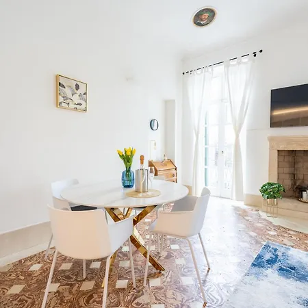 Corso Cavour Luxury * Верона